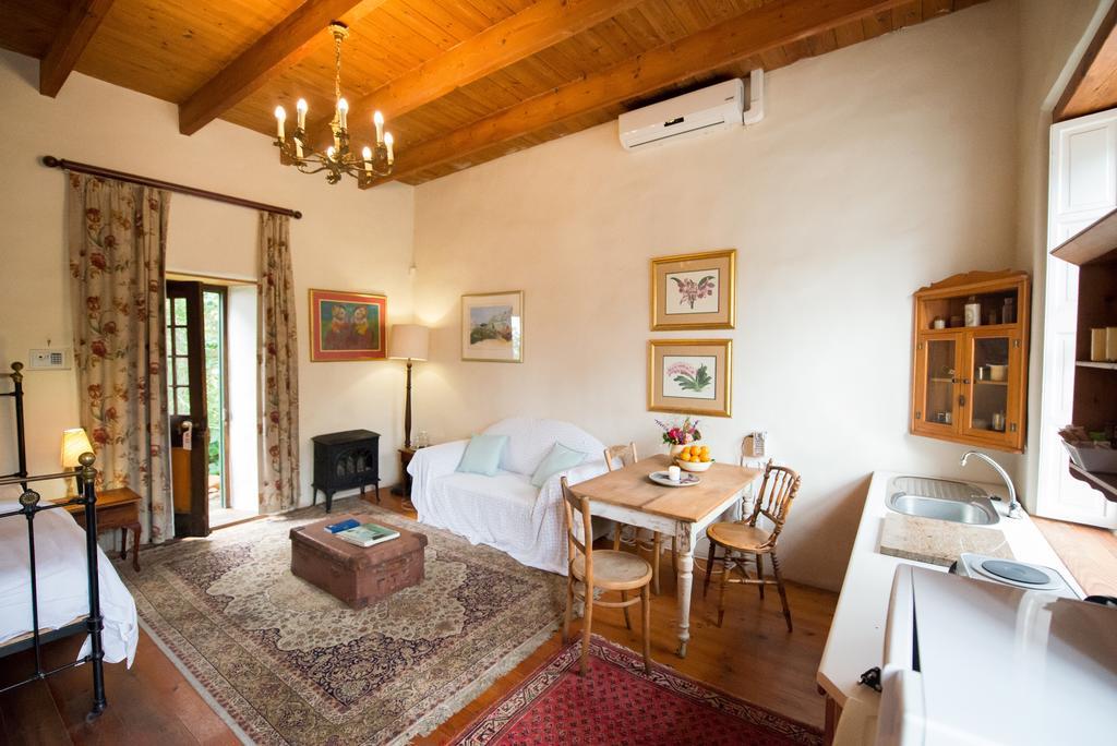 Tulbagh Country Guest House - Cape Dutch Quarters Bagian luar foto