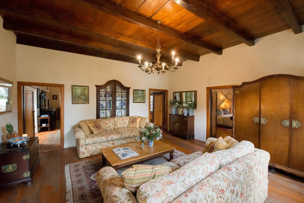 Tulbagh Country Guest House - Cape Dutch Quarters Bagian luar foto
