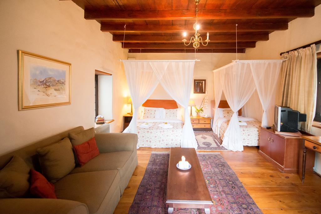 Tulbagh Country Guest House - Cape Dutch Quarters Bagian luar foto
