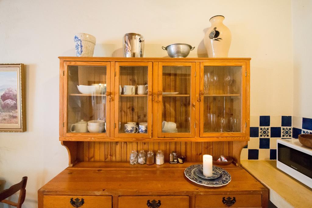 Tulbagh Country Guest House - Cape Dutch Quarters Bagian luar foto